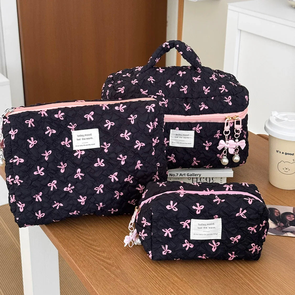 Women's Quilted Makeup Bag With Bow, Zipper Cosmetic Organizer Travel Toiletry Pouch