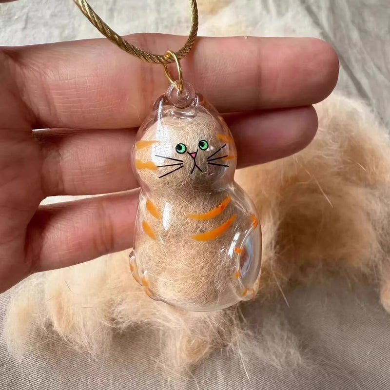 Pet Hair Memorial Keychain, Cat-Shaped Resin Storage Capsule For Cat And Dog Fur Keepsake available in adorable cat styles